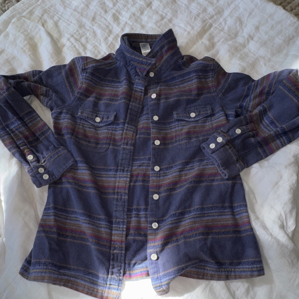 Patagonia Women's Flannel Button-Up Shirt 100% Organic Cotton Striped Pockets 8